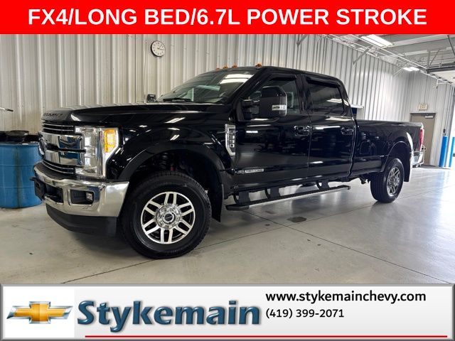 2017 Ford F-350 Super Duty Lariat Crew Cab 4WD
