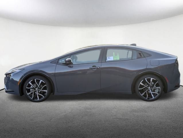 2024 Toyota Prius Prime XSE 8