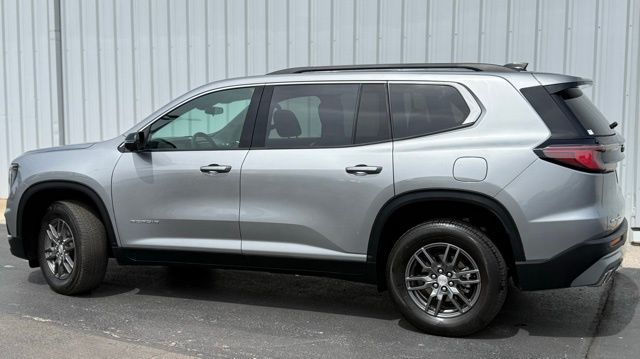 used 2025 GMC Acadia car, priced at $35,182