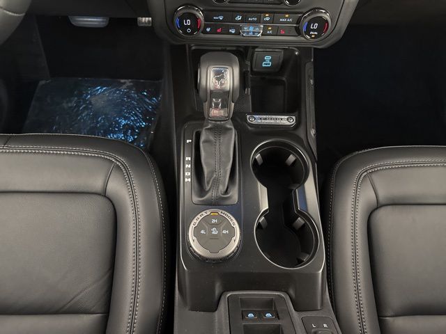 2025 Shadow Black Ford Bronco Outer Banks 4X4 SUV