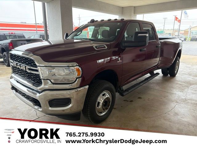 2023 RAM 3500 Tradesman Crew Cab LB DRW 4WD