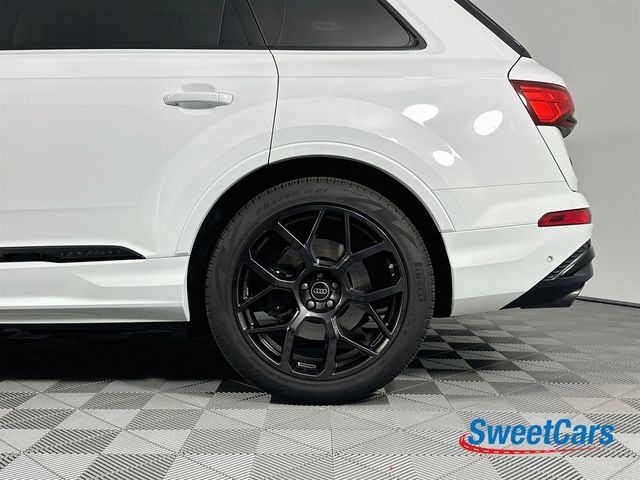 2025 Audi SQ7