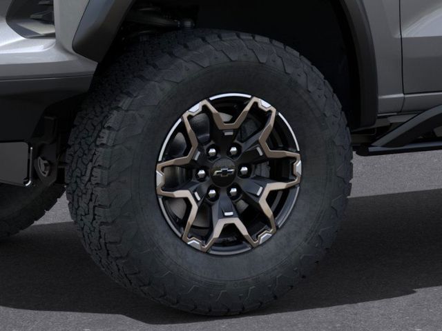 2024 Chevrolet Colorado ZR2 9