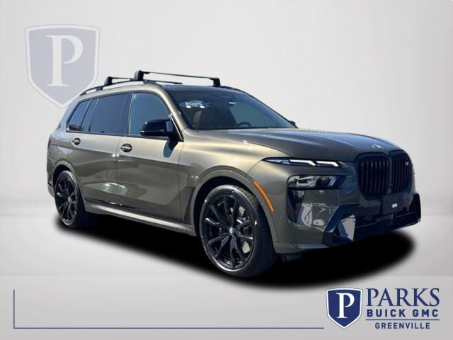 2025 BMW X7 M60i AWD