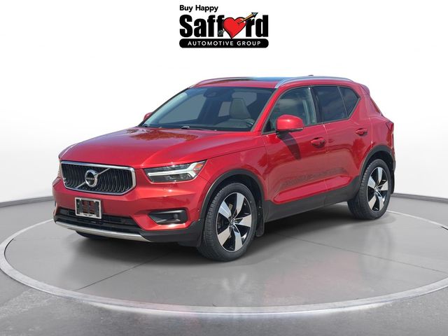 2019 Volvo XC40 Momentum