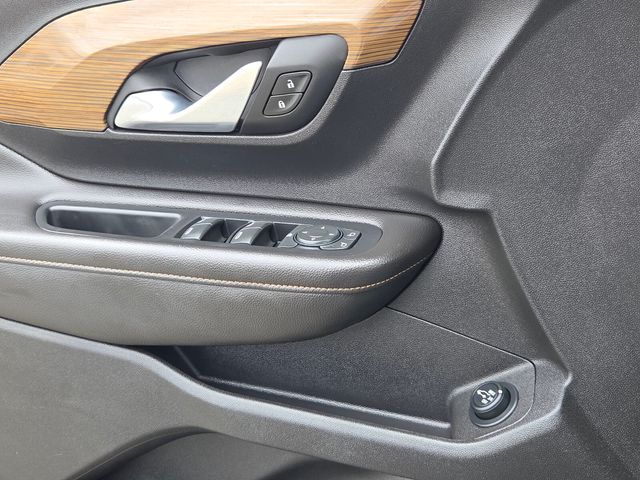 Used 2020 Blue GMC SLE image 26