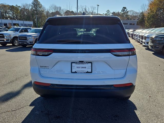 New 2025 White Jeep Altitude X image 19