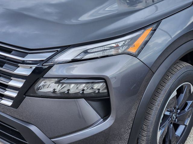 2026 Nissan Rogue SV photo 2