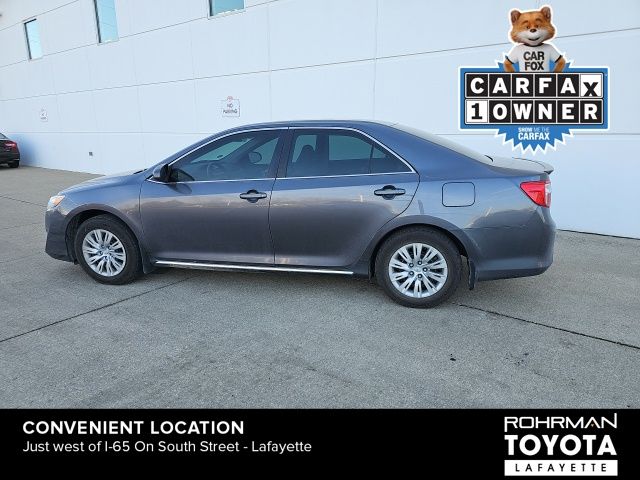 2014 Toyota Camry LE 24