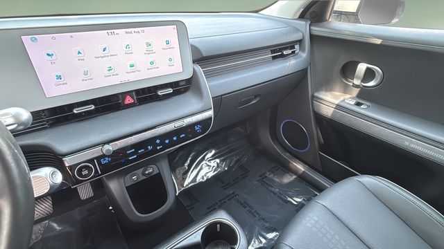 Used 2023 Gray Hyundai SEL image 24