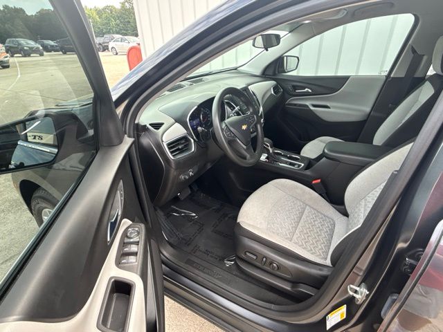2022 Chevrolet Equinox LT:44956B
