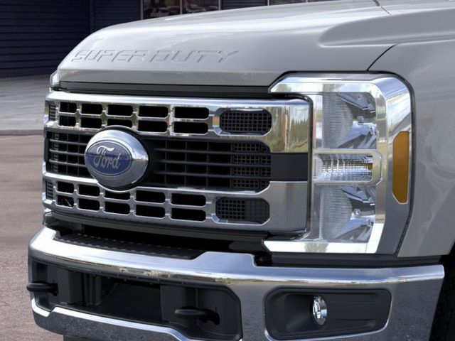 New 2026 White Ford XLT image 18