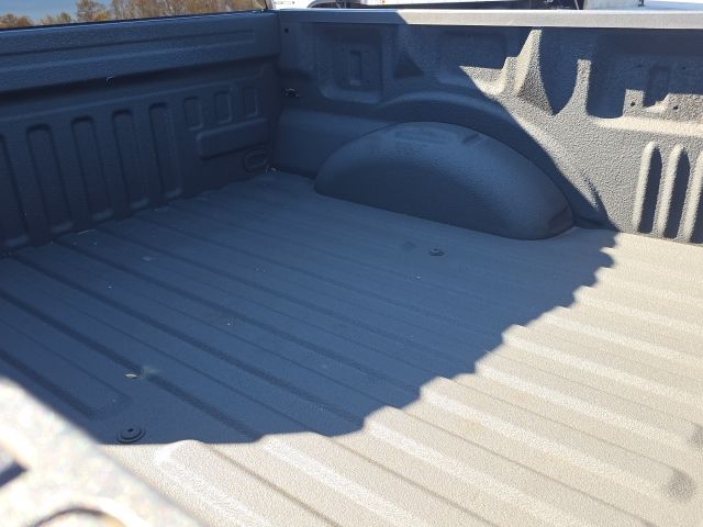 2022 Ford F-150 XLT:B02004