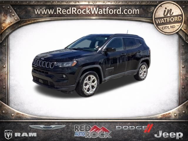 Diamond Black Crystal Pearlcoat 2024 Jeep Compass SUV / Crossover Four-Wheel Drive 8-Speed Automatic