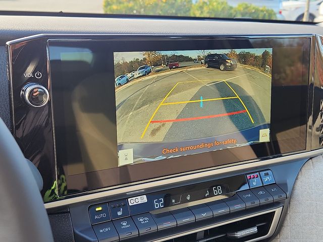 2026 Toyota Camry XLE - Photo 12