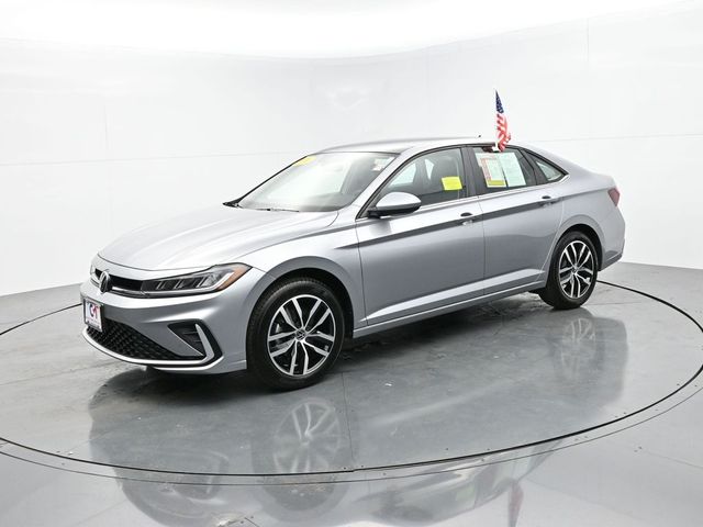 Pyrite Silver Metallic 2026 Volkswagen Jetta Sedan Front-Wheel Drive 8-Speed Automatic