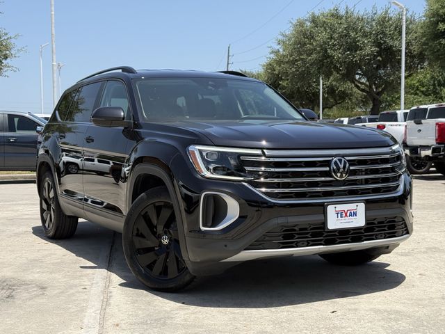 2025 Volkswagen Atlas 2.0T SE w/Technology Black at Gullo Toyota