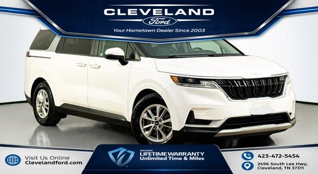 Snow White Pearl 2022 Kia Carnival Minivan Front-Wheel Drive 8-Speed Automatic