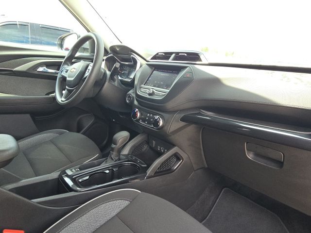 2023 Chevrolet TrailBlazer LT:C02688