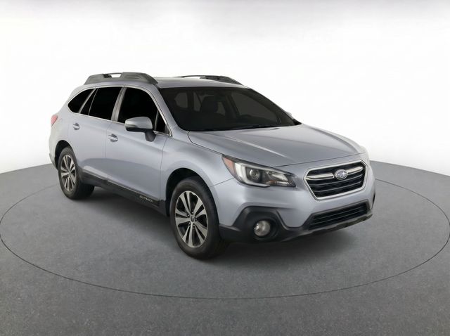 Used 2019 Silver Subaru 2.5i image 3