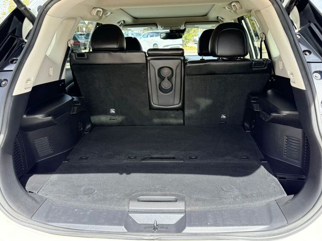 Thumbnail: 2017 Nissan Rogue - 14