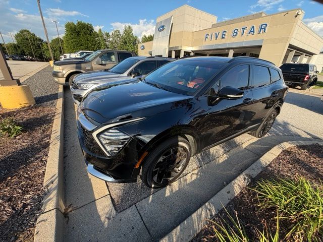 Used 2023 Black Kia SX-Prestige image 2