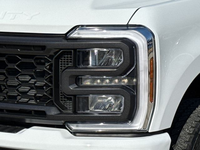 New 2026 White Ford XL image 4