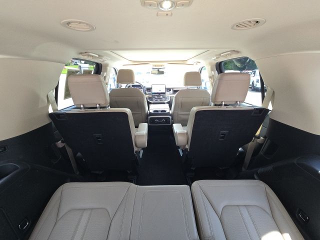 2022 Ford Expedition Limited:169493A