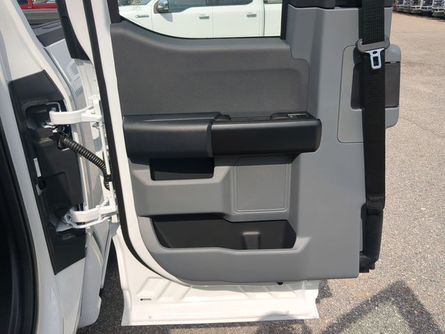 New 2026 Oxford White Ford XL image 31