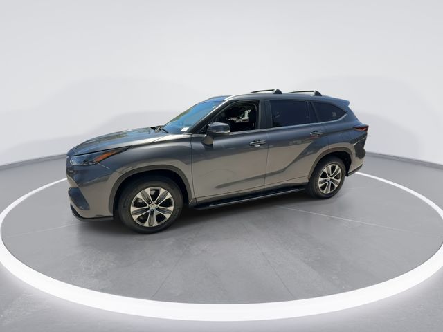 2024 Toyota Highlander - $36,998