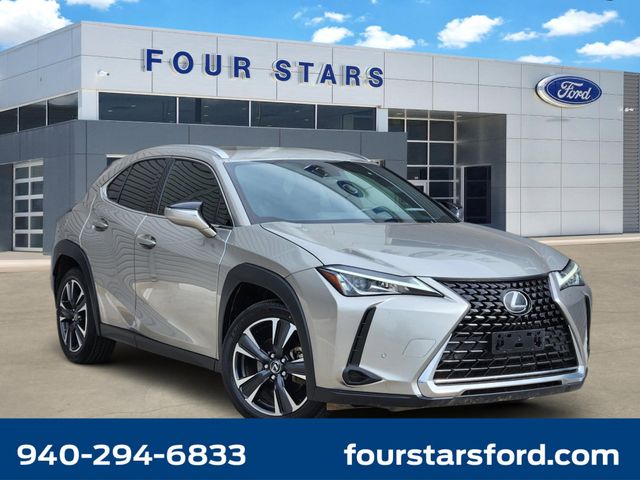 Silver 2021 Lexus UX 200 FWD SUV / Crossover Front-Wheel Drive Continuously Variable Transmission