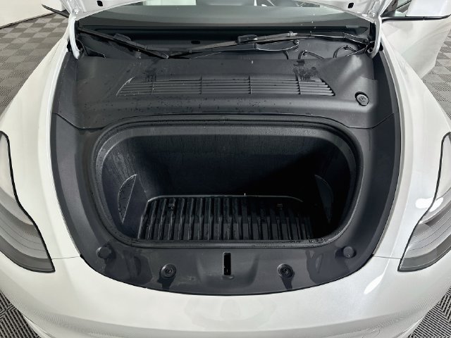Thumbnail: 2023 Tesla Model Y - 28
