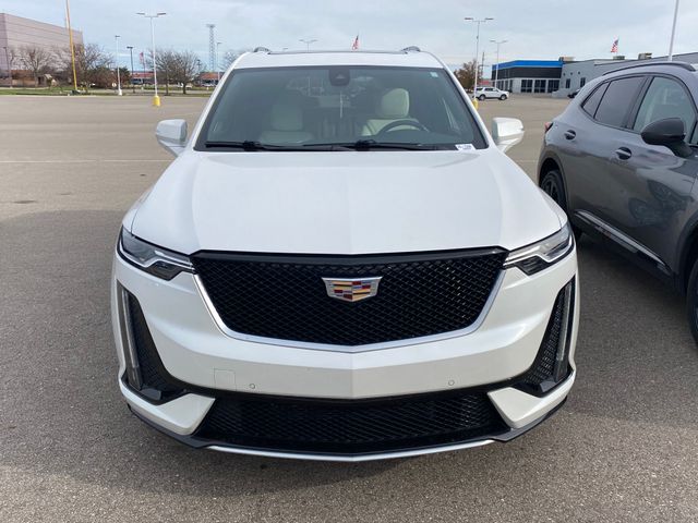 2021 Cadillac XT6 Sport 2