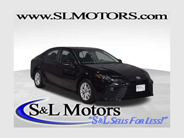 Midnight Black Metallic 2025 Toyota Camry Sedan Front-Wheel Drive Continuously Variable Transmission