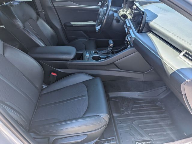 2024 Kia K5 - Image 31
