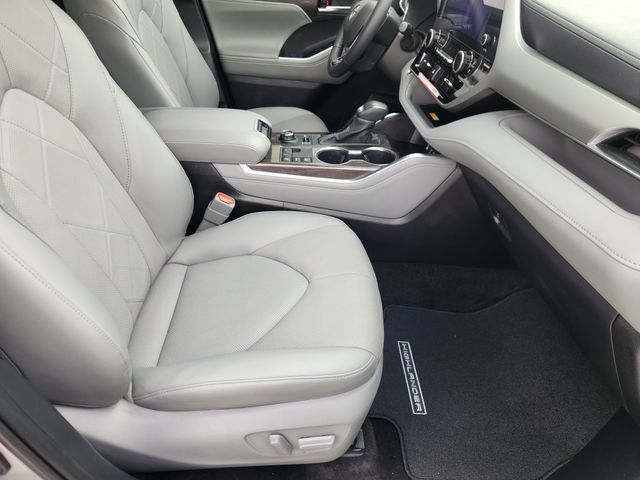 2025 Toyota Highlander Platinum Silver at Joe Myers Mazda Kia