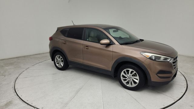 2017 Hyundai Tucson SE - 6