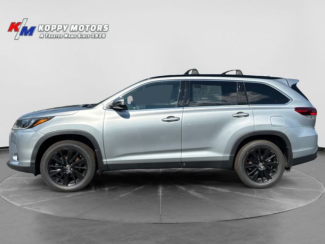 2019 Toyota Highlander SE - Celestial Silver Metallic exterior view 2