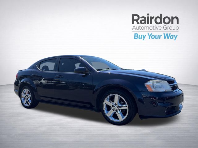 Blackberry Pearlcoat 2012 Dodge Avenger Sedan Front-Wheel Drive 6-Speed Automatic