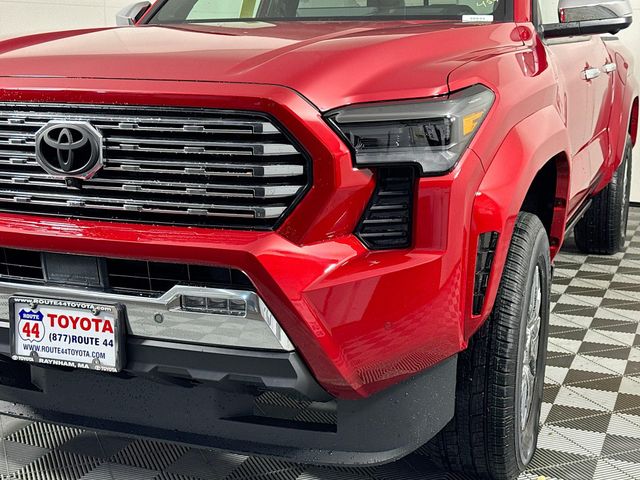 2025 Toyota Tacoma Limited - Photo 9