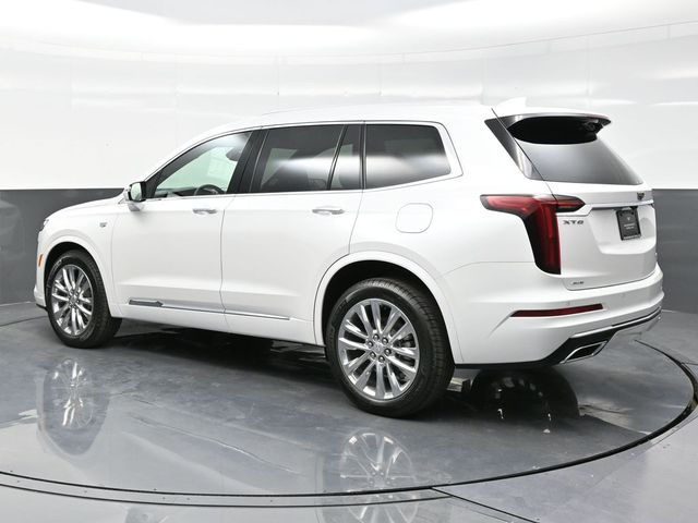 2025 Cadillac XT6 Premium Luxury photo