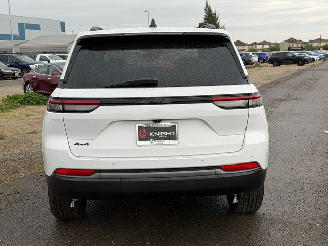 new 2026 Jeep Grand Cherokee car, priced at $36,930