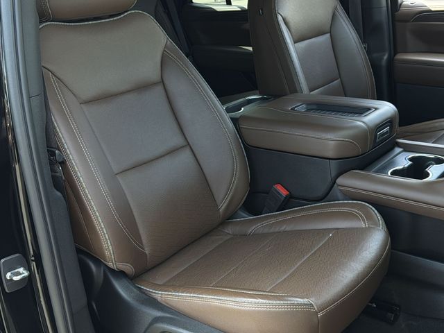 Used 2023 Black Chevrolet High Country image 34