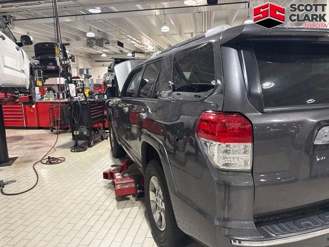 2013 Toyota 4Runner SR5