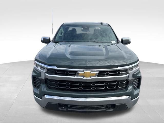 2025 Chevrolet Silverado 1500 LT photo