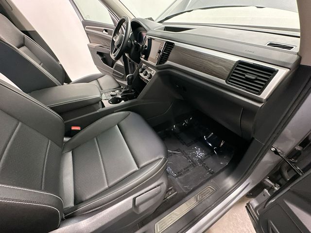 2023 Volkswagen Atlas 3.6L V6 SE w/Technology Silver at Subaru and VW of Moon Township