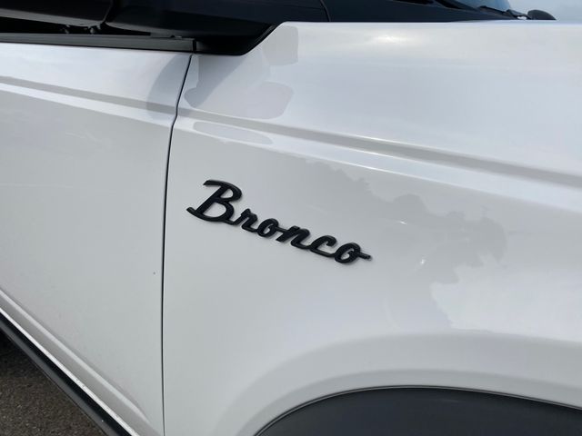 2021 Ford Bronco Black Diamond 3