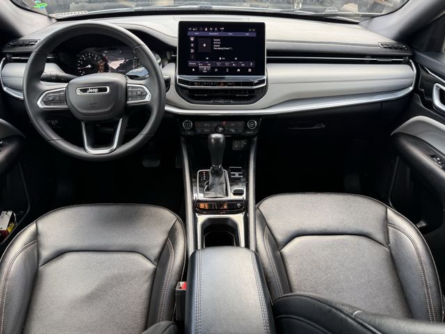 2024 Jeep Compass Limited - 11