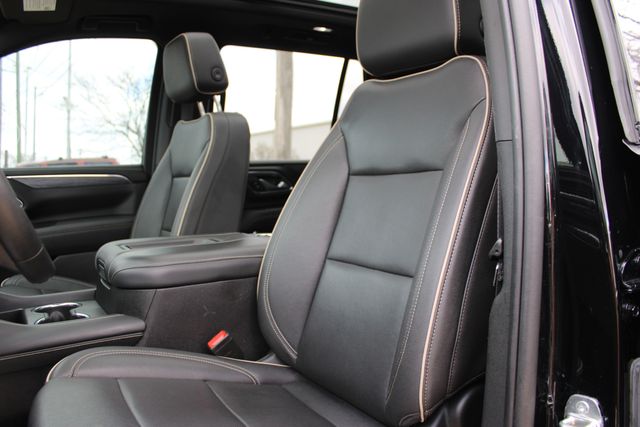 Used 2023 Black GMC SLT image 19