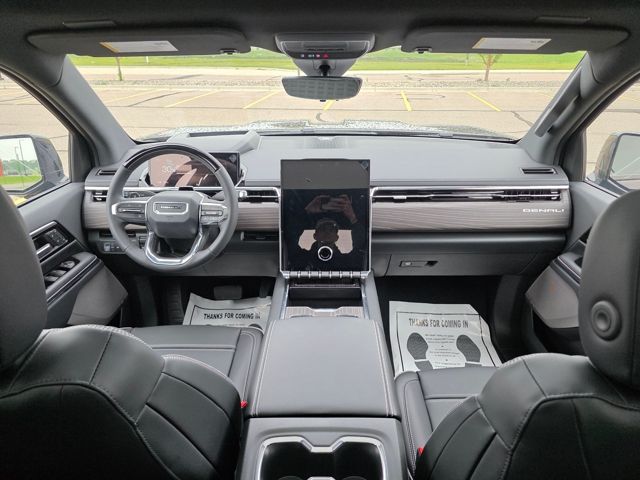 2025 GMC Sierra EV Denali